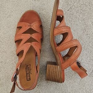 PIKOLINOS Women's Brown Strappy Sandals